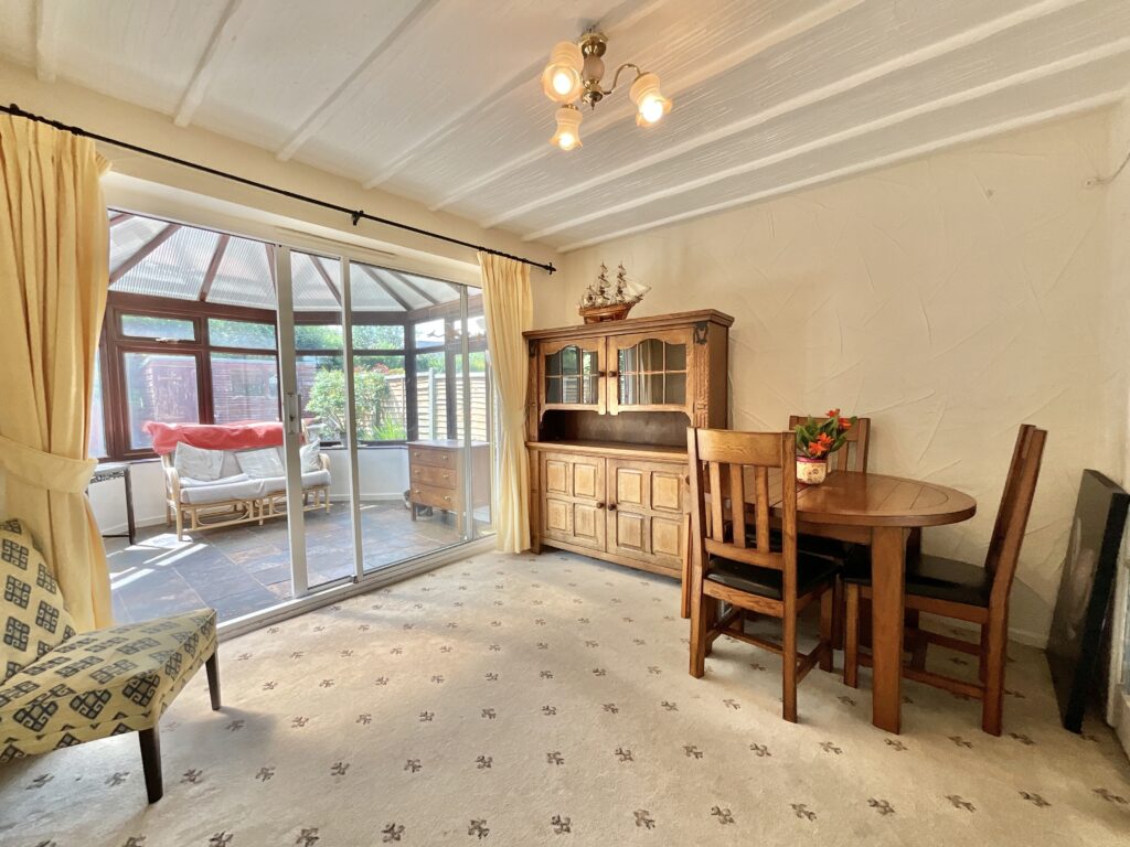 Gateway Avenue, Baldwins Gate, ST5