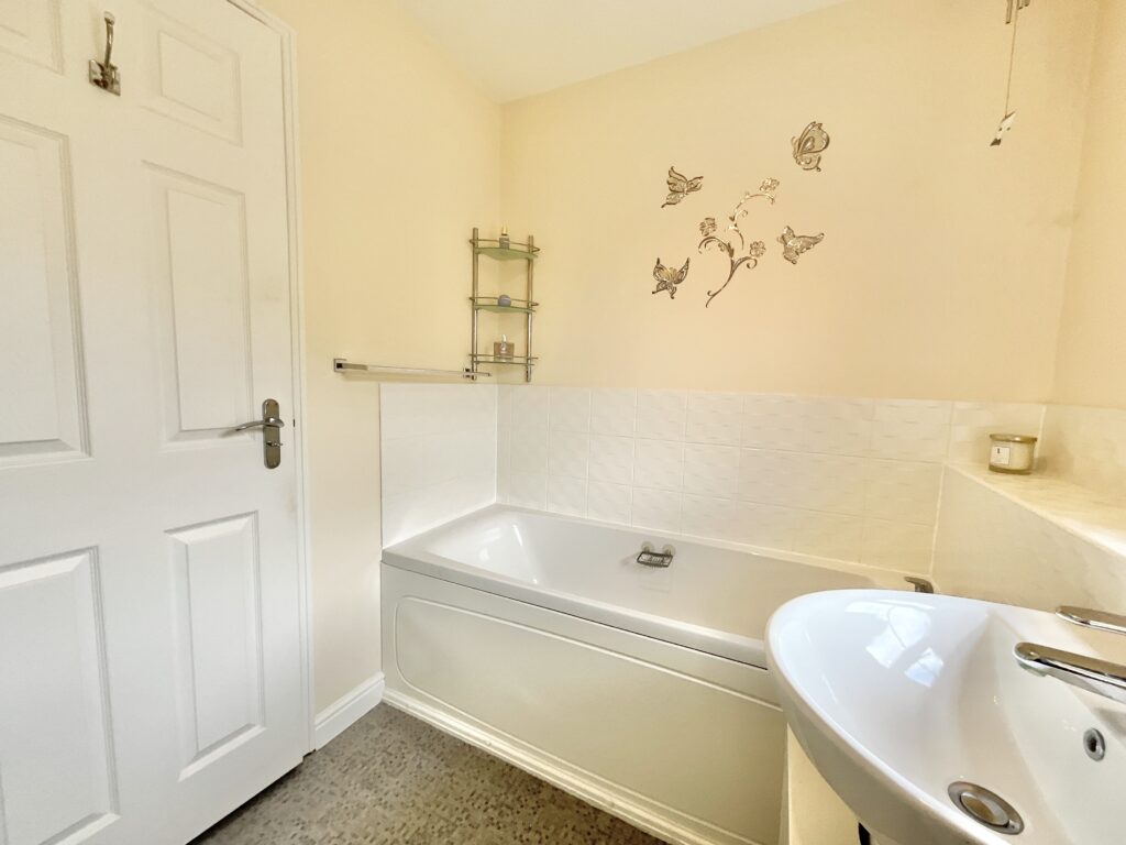 Warwick Rogers Close, Market Drayton, TF9