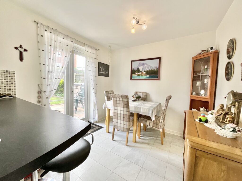 Warwick Rogers Close, Market Drayton, TF9