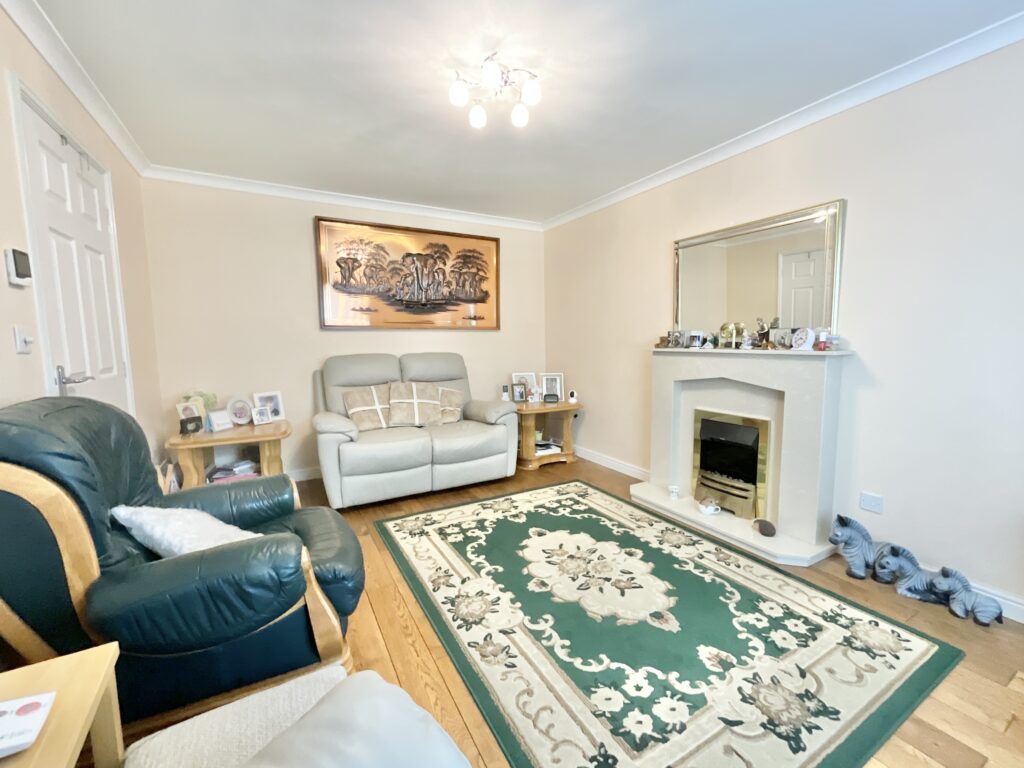 Warwick Rogers Close, Market Drayton, TF9