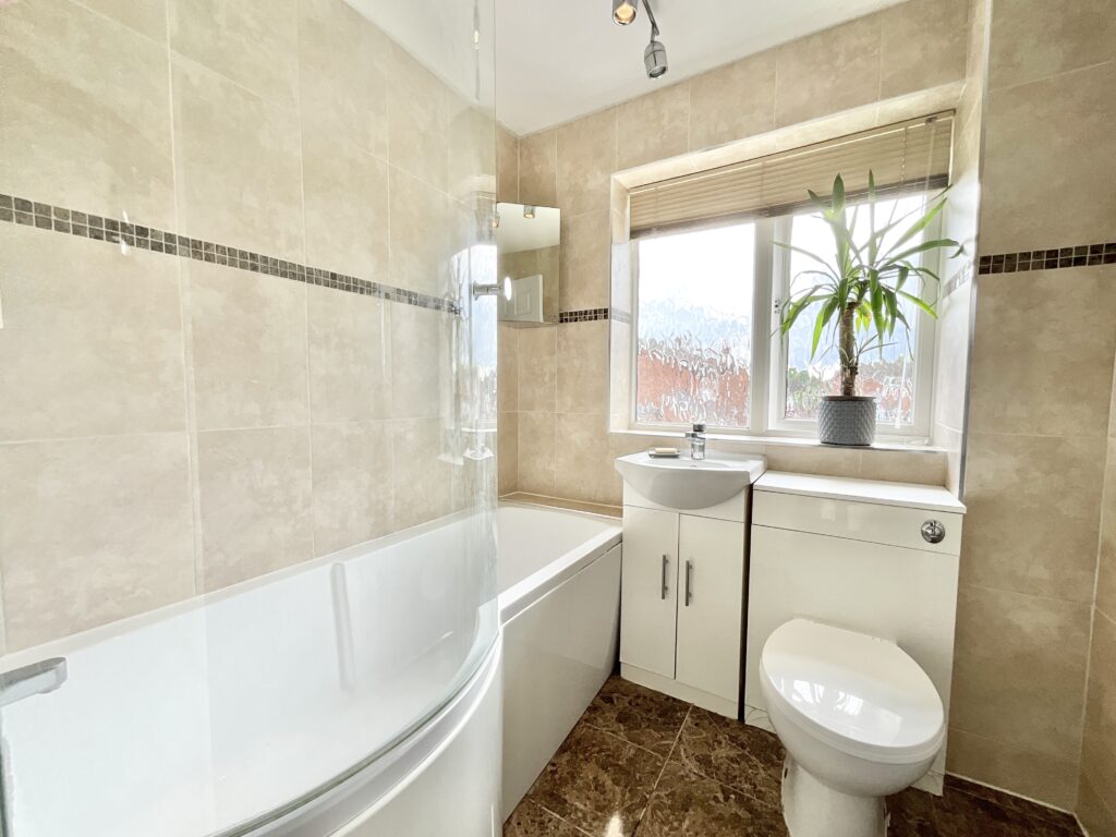 Knightley Close, Gnosall, ST20