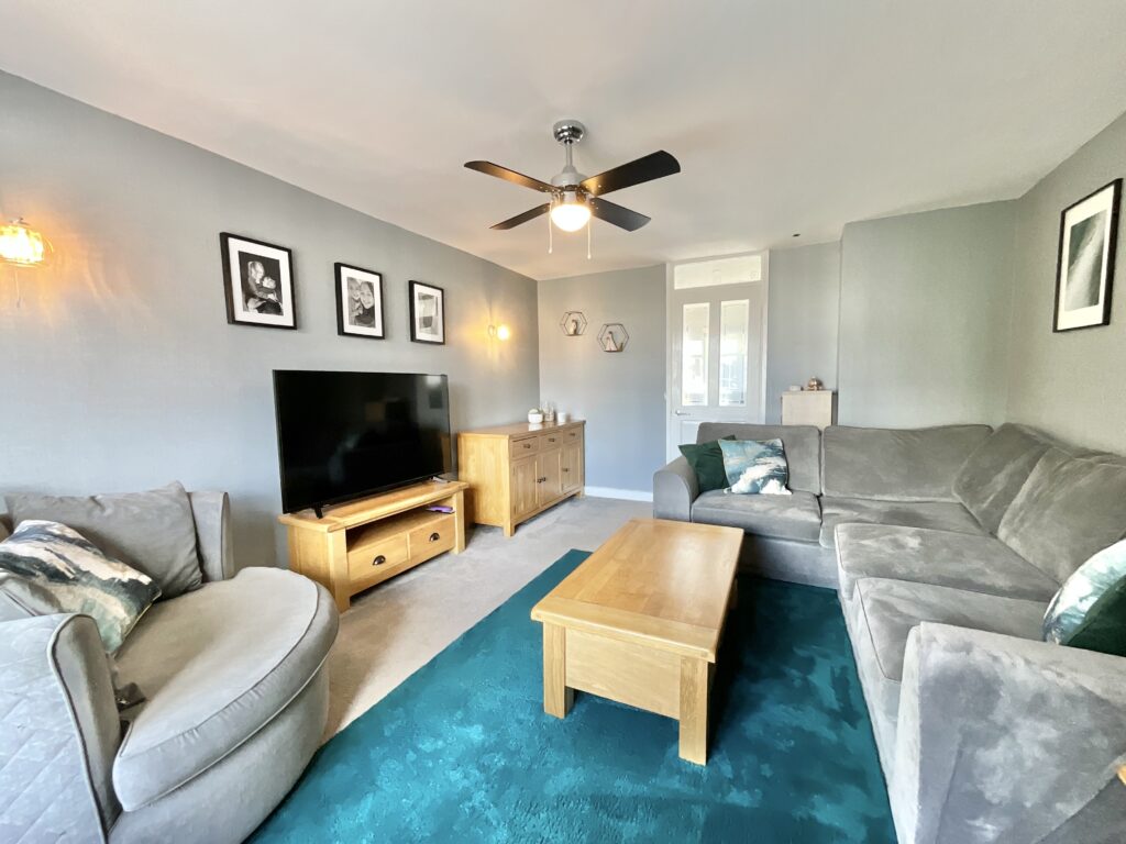 Knightley Close, Gnosall, ST20
