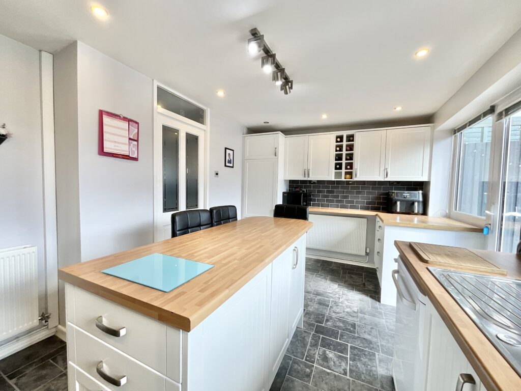 Knightley Close, Gnosall, ST20