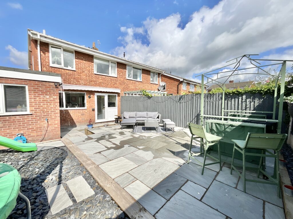Knightley Close, Gnosall, ST20