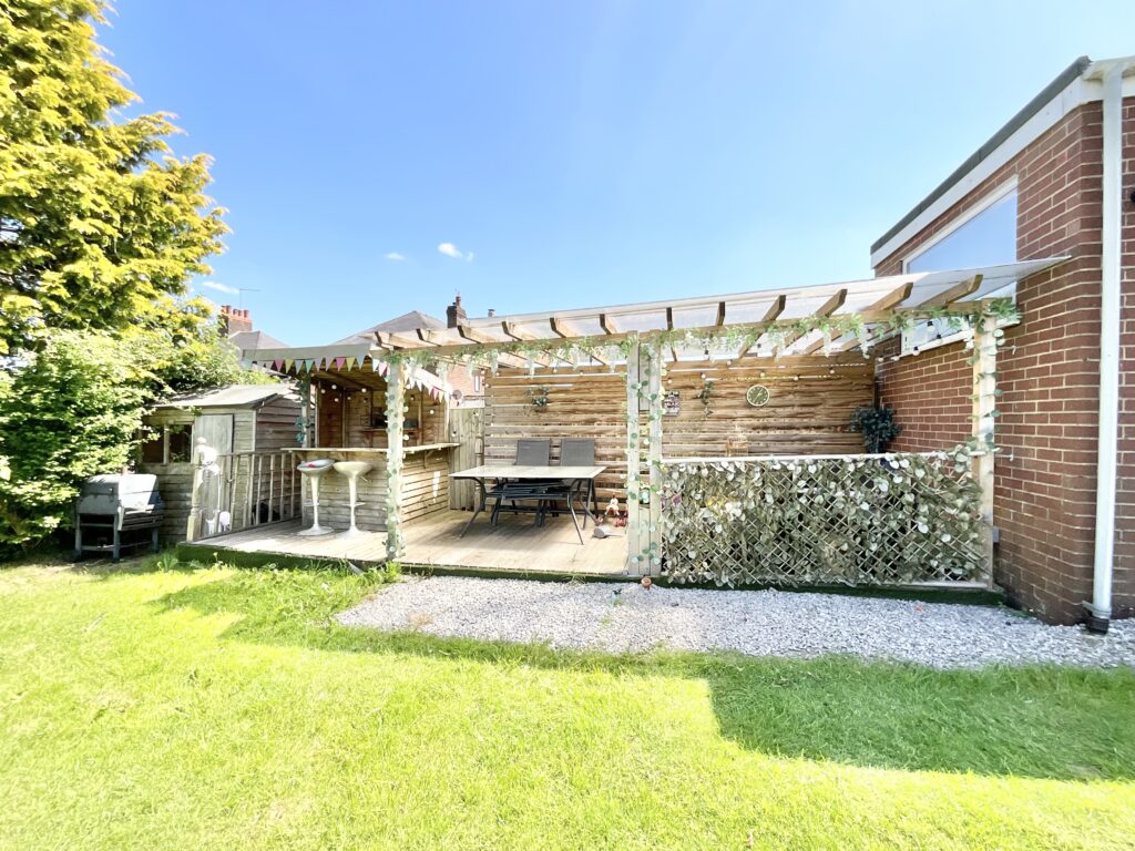 Leek Road, Cheadle, ST10
