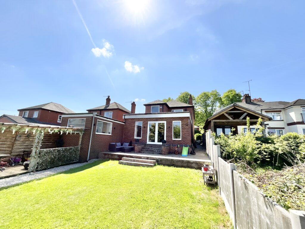 Leek Road, Cheadle, ST10