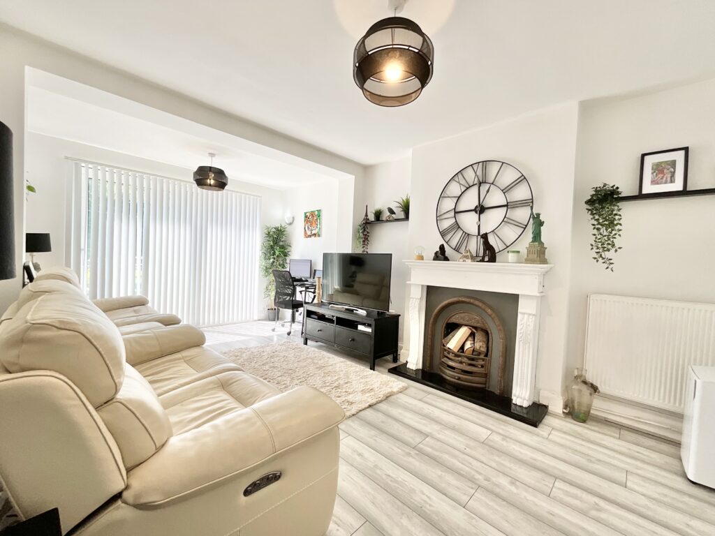 Leek Road, Cheadle, ST10