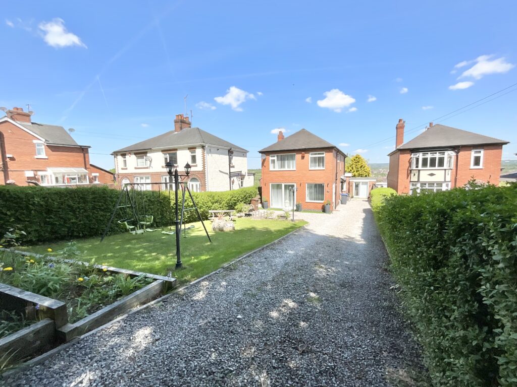 Leek Road, Cheadle, ST10