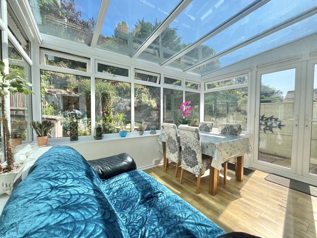 Dilhorne Road, Cheadle, ST10