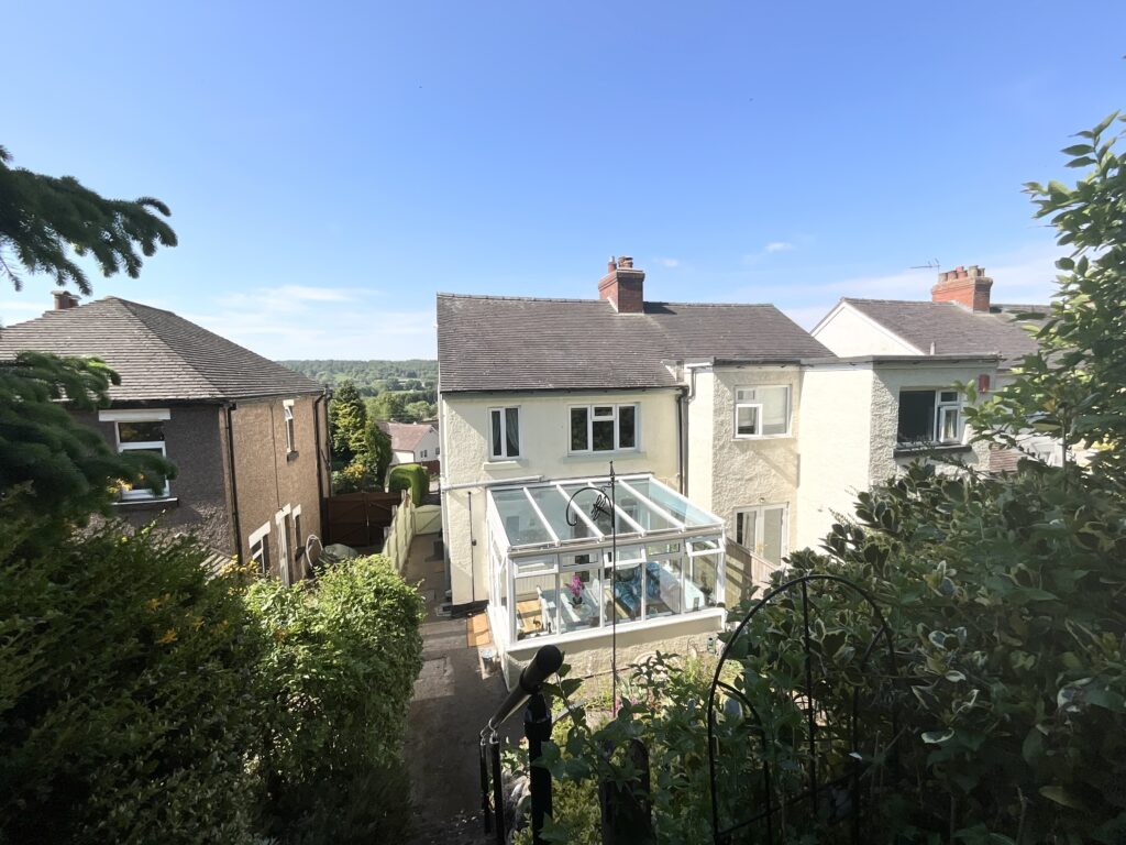 Dilhorne Road, Cheadle, ST10
