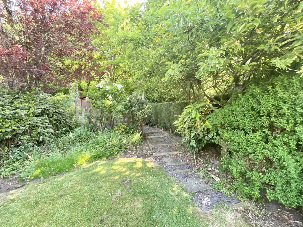 Dilhorne Road, Cheadle, ST10