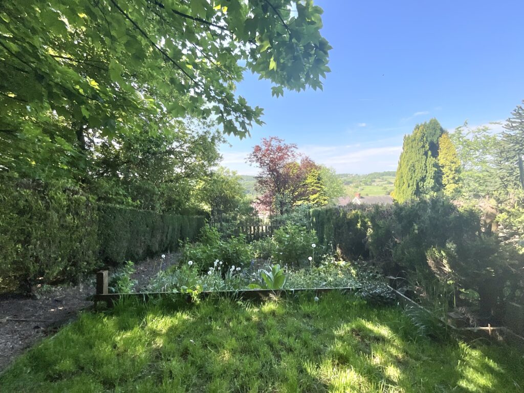 Dilhorne Road, Cheadle, ST10
