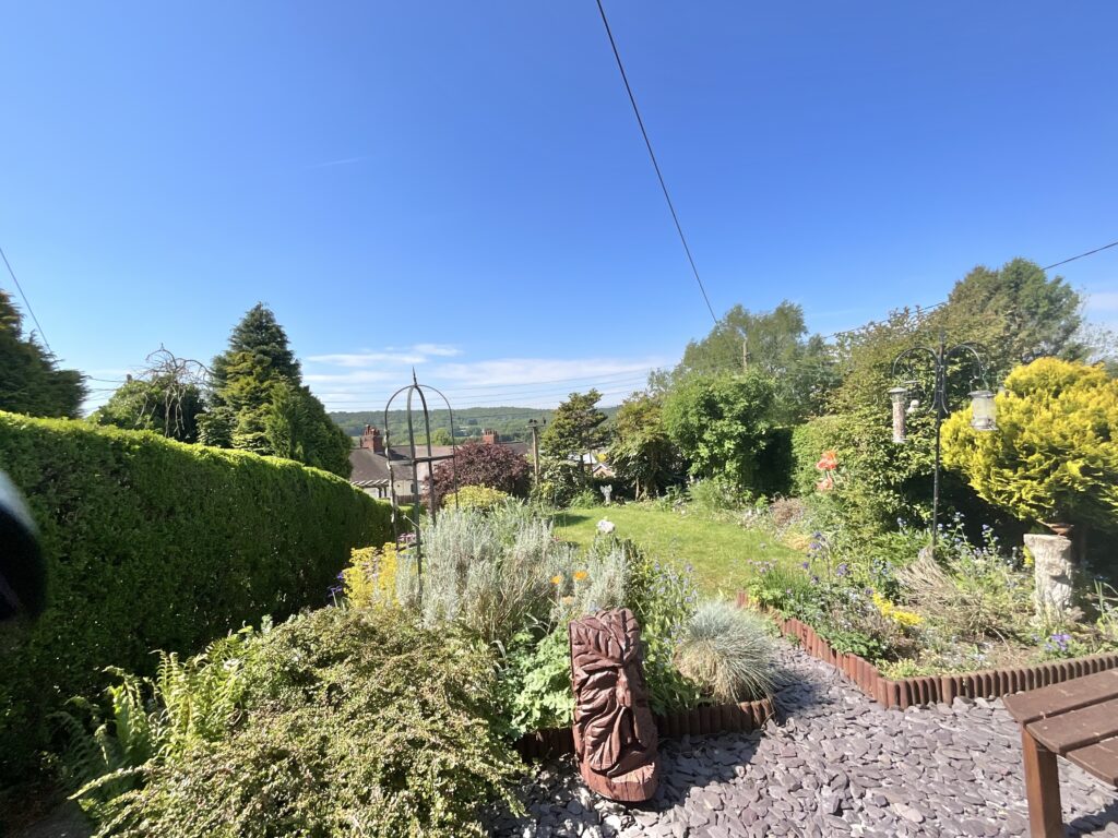 Dilhorne Road, Cheadle, ST10