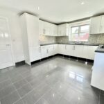 Doval Gardens, Tean, ST10