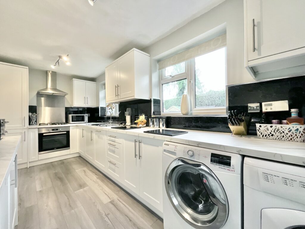 Vicarage Road, Tean, ST10