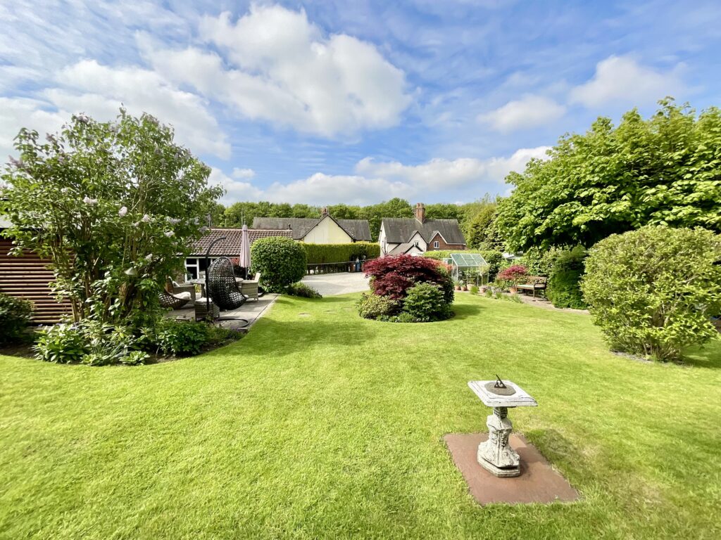 Newcastle Road, Stone, ST15