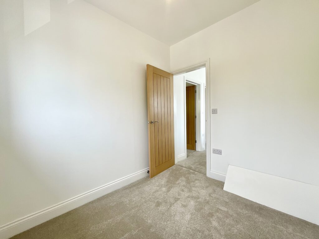 Uttoxeter Road, Stone, ST15