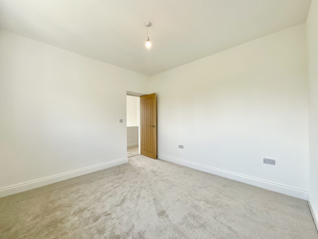 Uttoxeter Road, Stone, ST15