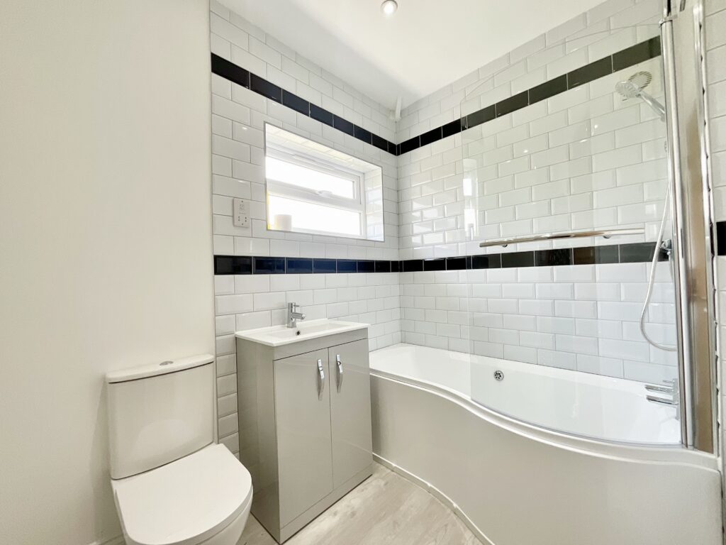 Uttoxeter Road, Stone, ST15