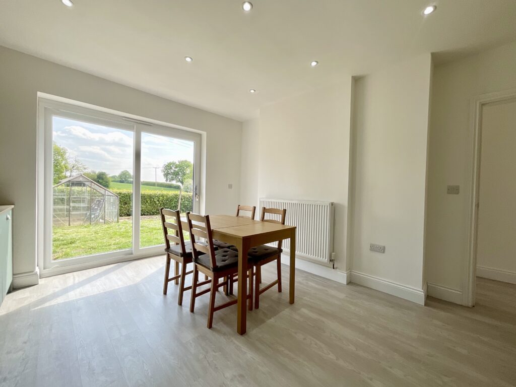 Uttoxeter Road, Stone, ST15