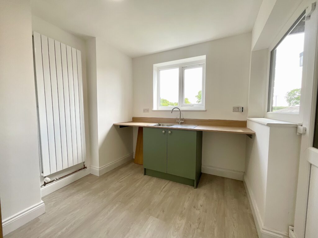 Uttoxeter Road, Stone, ST15