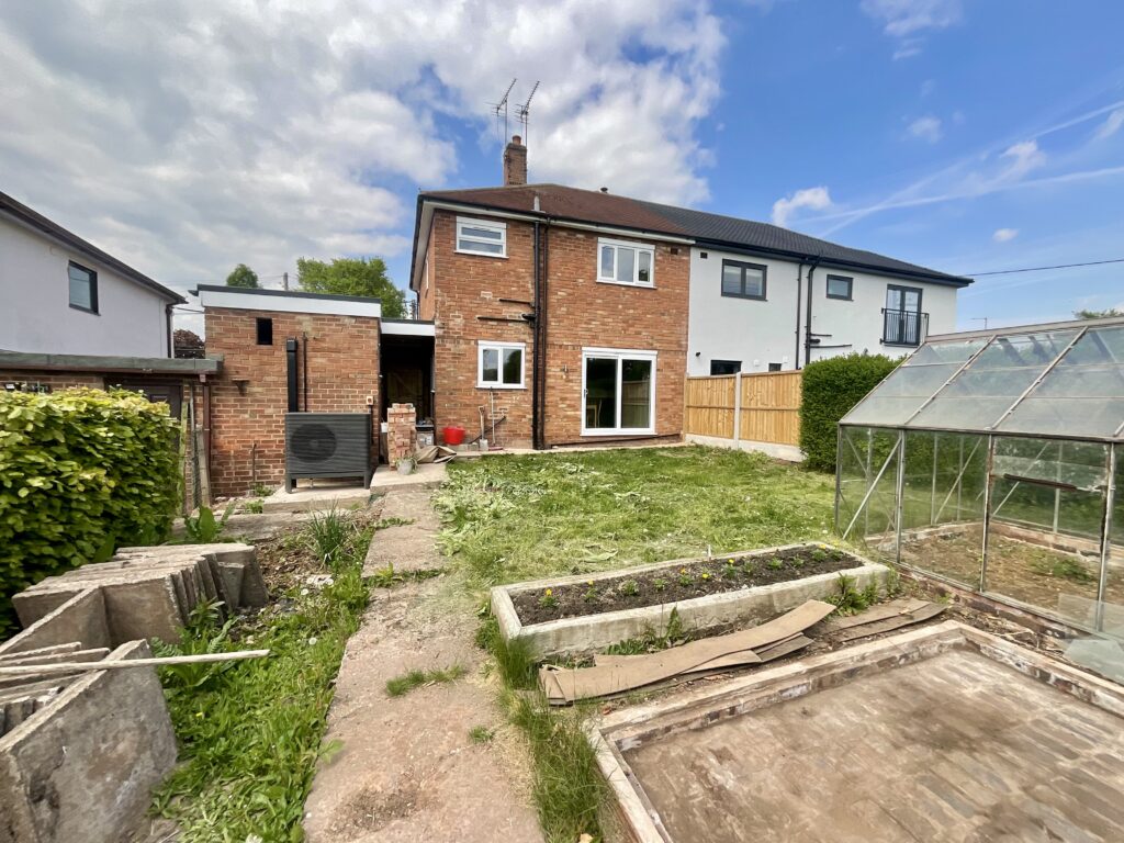 Uttoxeter Road, Stone, ST15