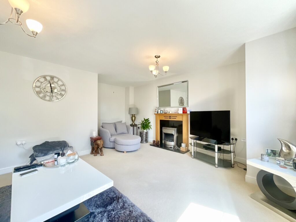Millstone Court, Stone, ST15