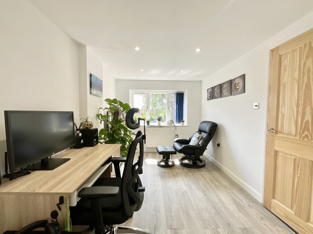Kingsland Close, Stone, ST15