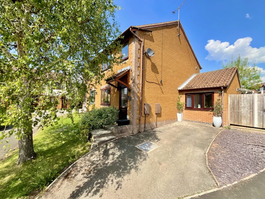 Kingsland Close, Stone, ST15