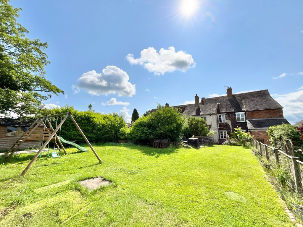 Uttoxeter Road, Lower Tean, ST10