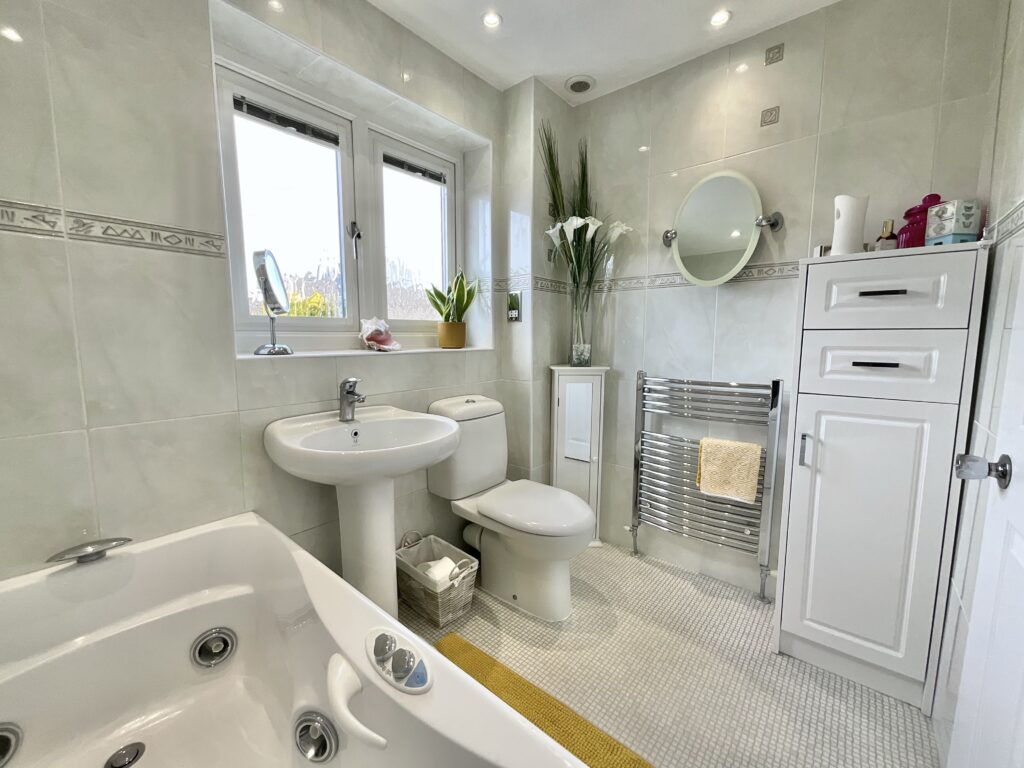 Willow Way, Forsbrook, ST11