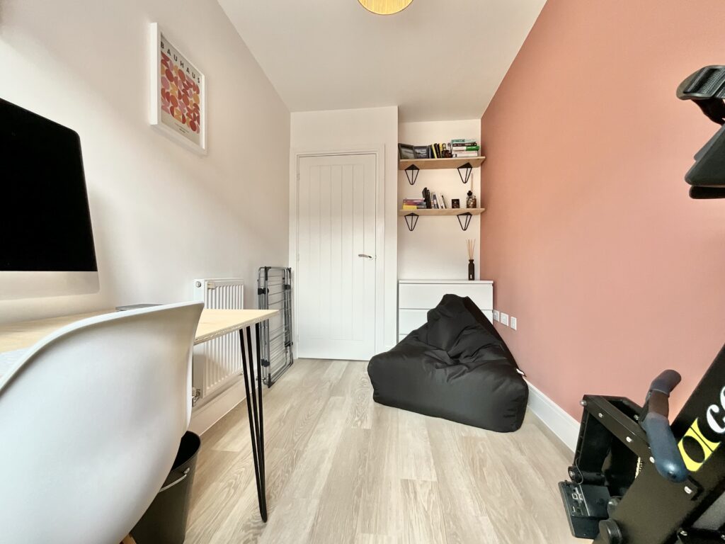 Ferrers Close, Bramshall, ST14
