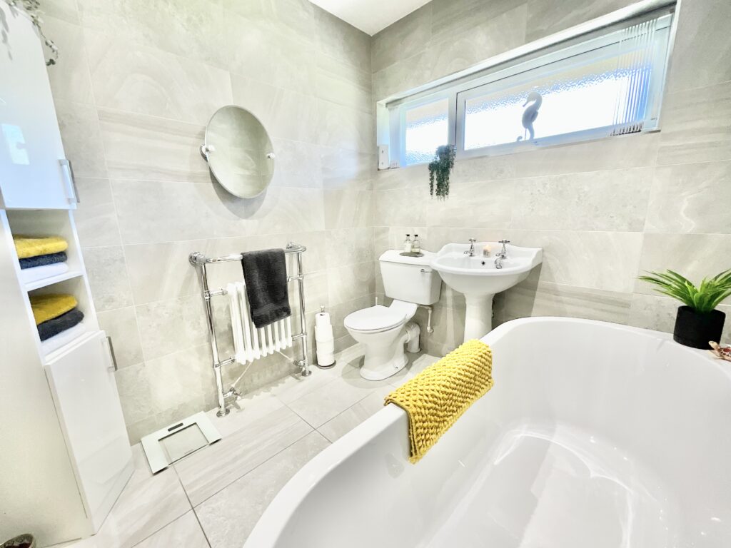 St. Marys Close, Checkley, ST10