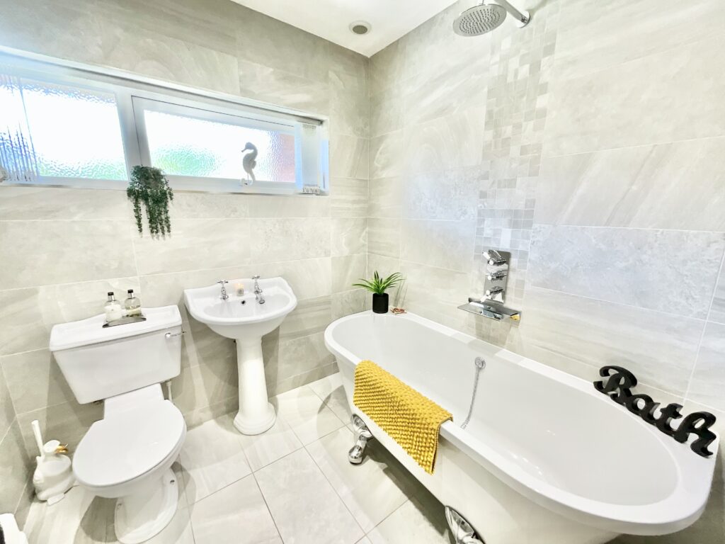 St. Marys Close, Checkley, ST10