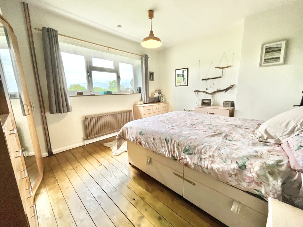 Sidney Drive, Kingsley Holt, ST10