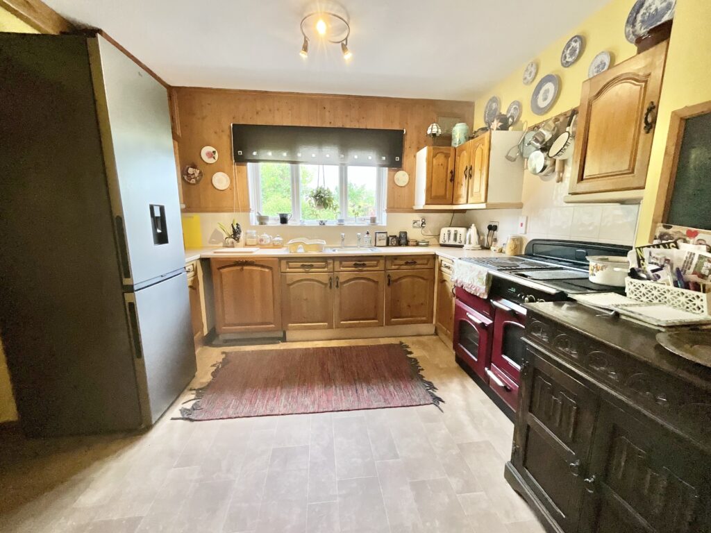 Sidney Drive, Kingsley Holt, ST10
