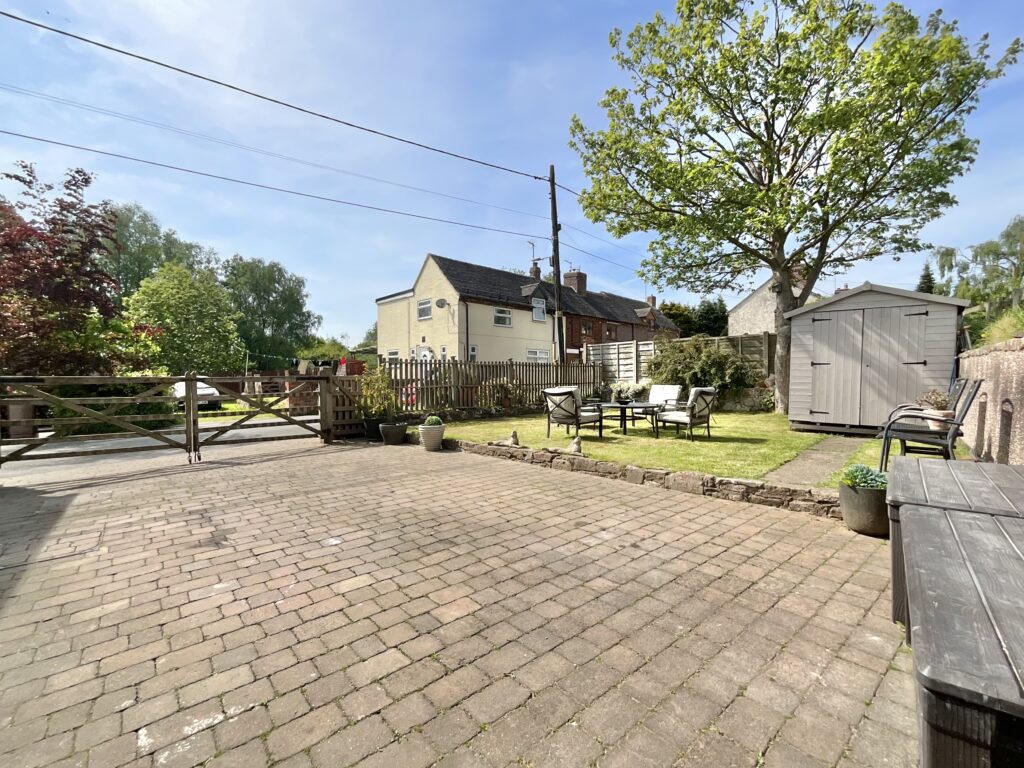 High Street, Caverswall, ST11