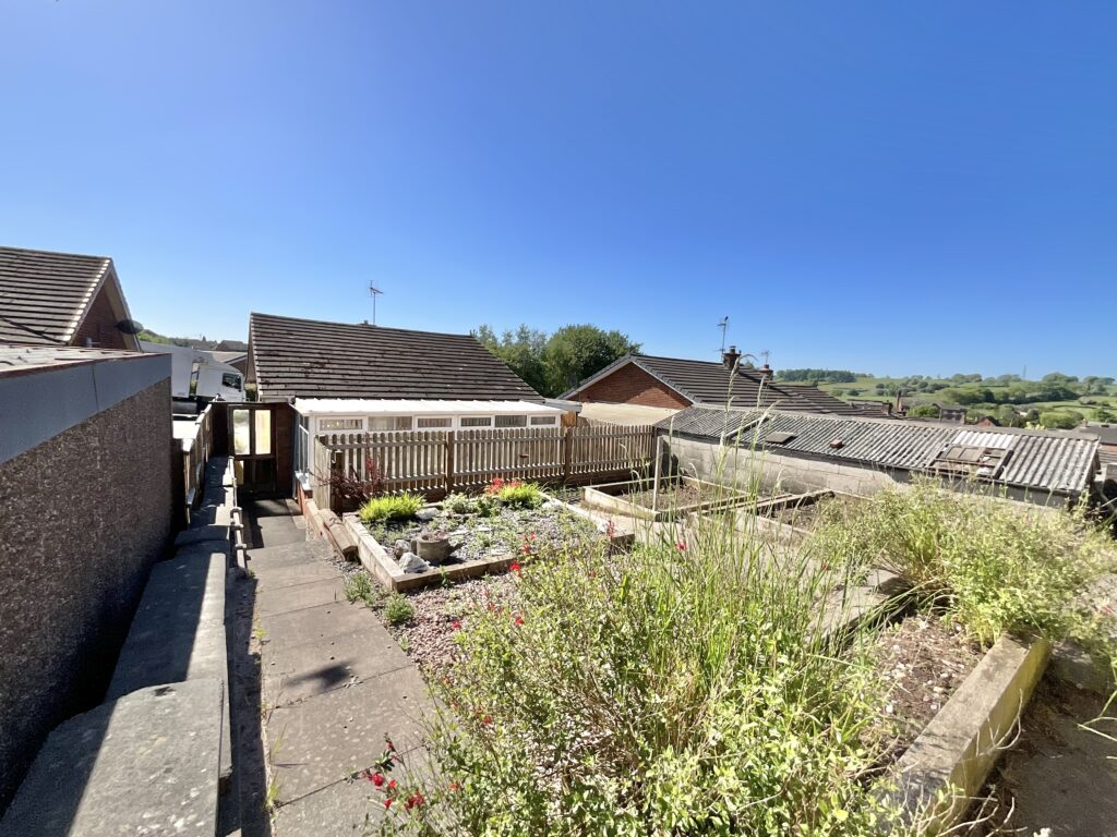 Parklands Road, Tean, ST10