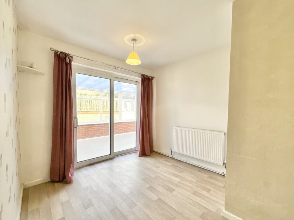 Parklands Road, Tean, ST10