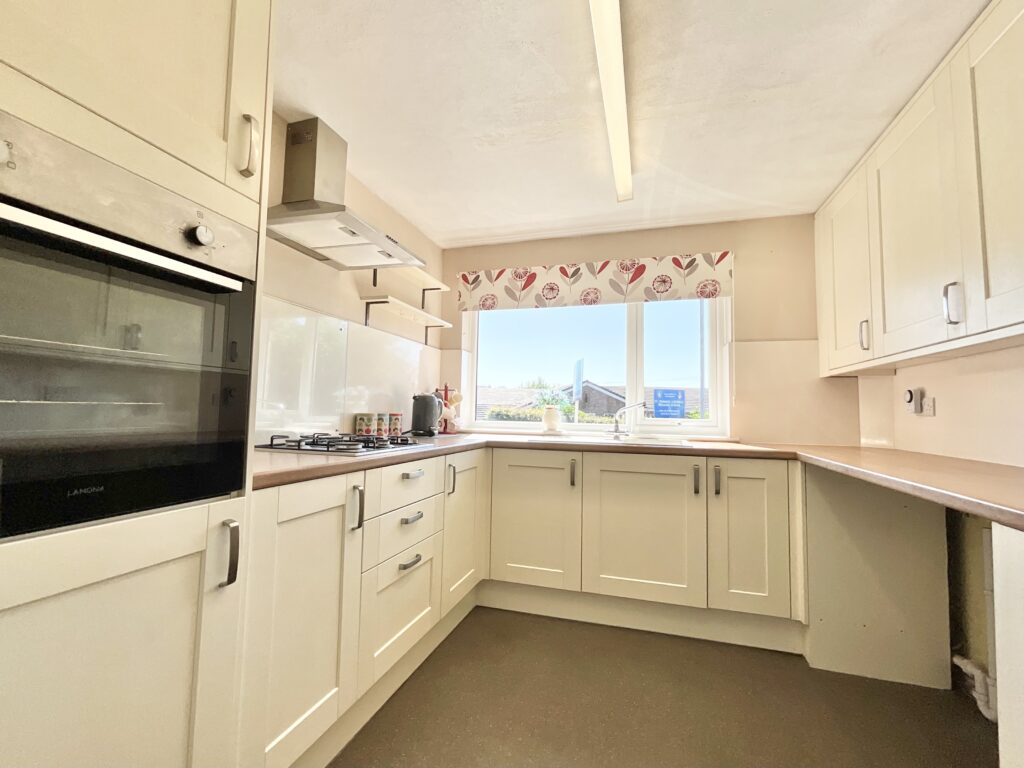 Parklands Road, Tean, ST10