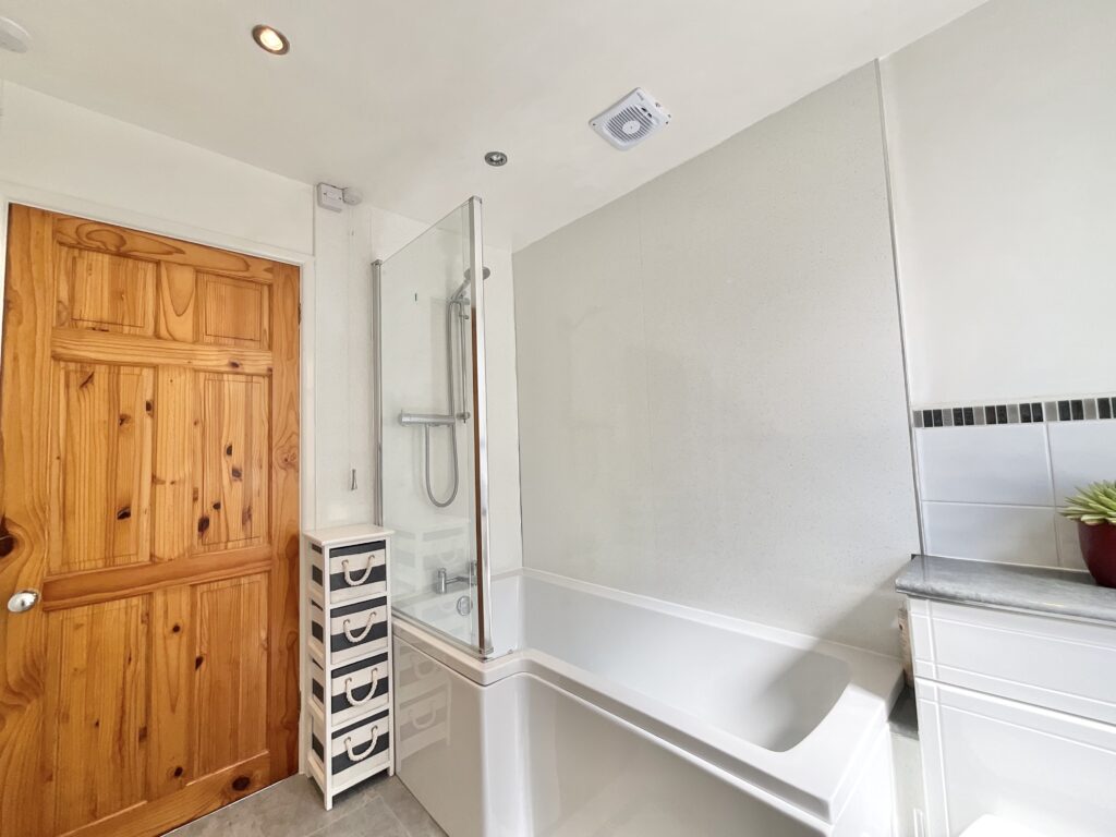 Churnet Valley Road, Kingsley Holt, ST10