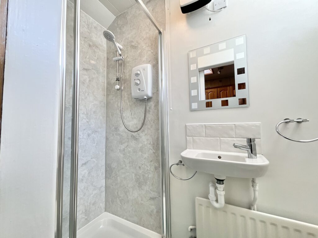 Churnet Valley Road, Kingsley Holt, ST10