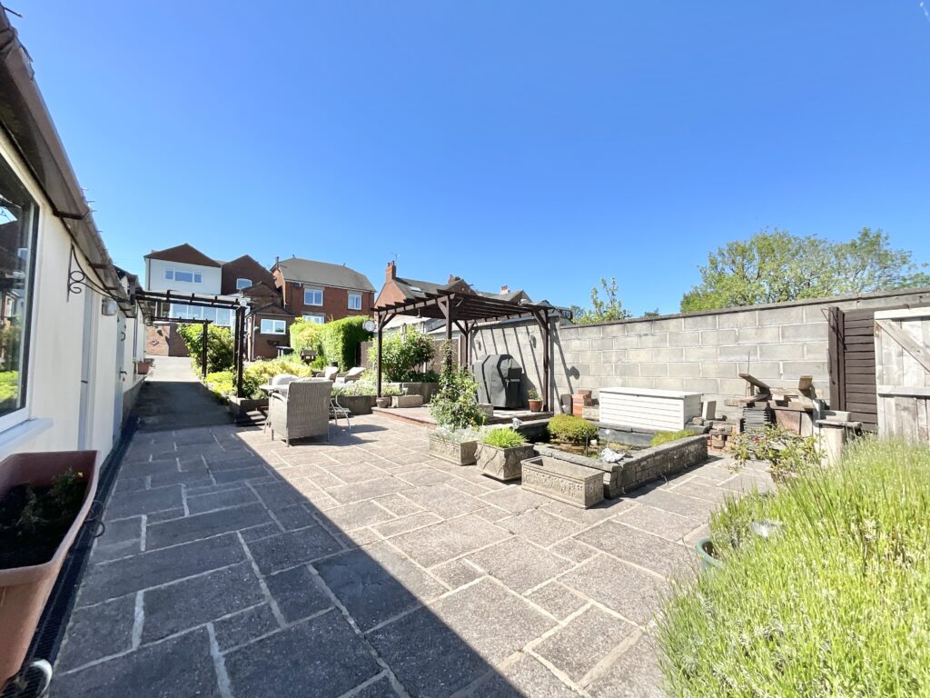 Churnet Valley Road, Kingsley Holt, ST10