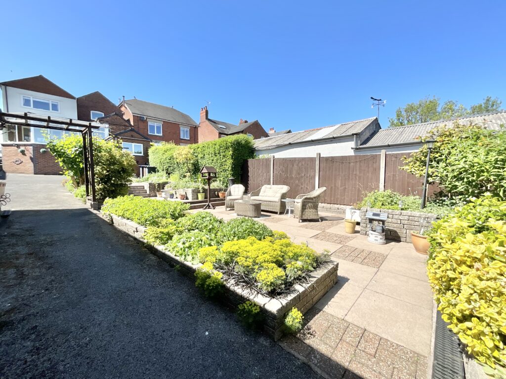 Churnet Valley Road, Kingsley Holt, ST10