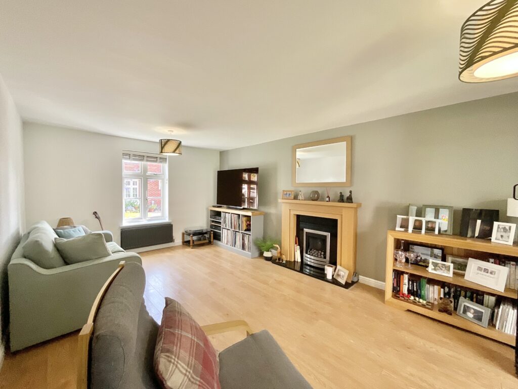 Harecastle Bank, Stone, ST15
