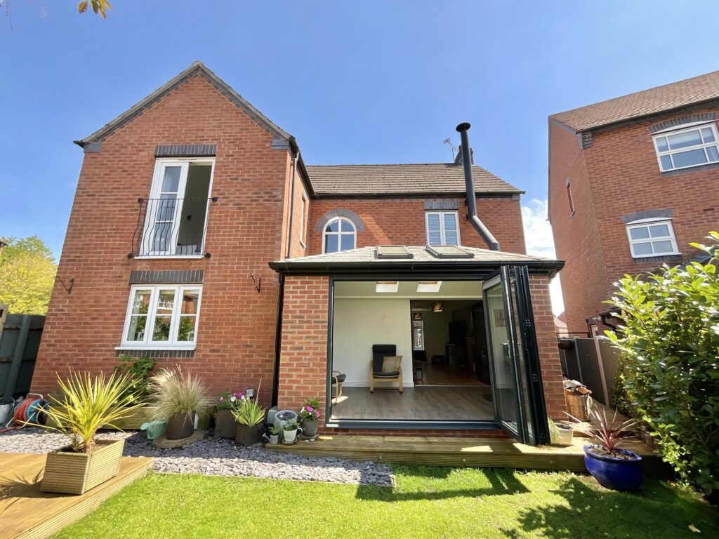 Harecastle Bank, Stone, ST15