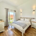 Harecastle Bank, Stone, ST15