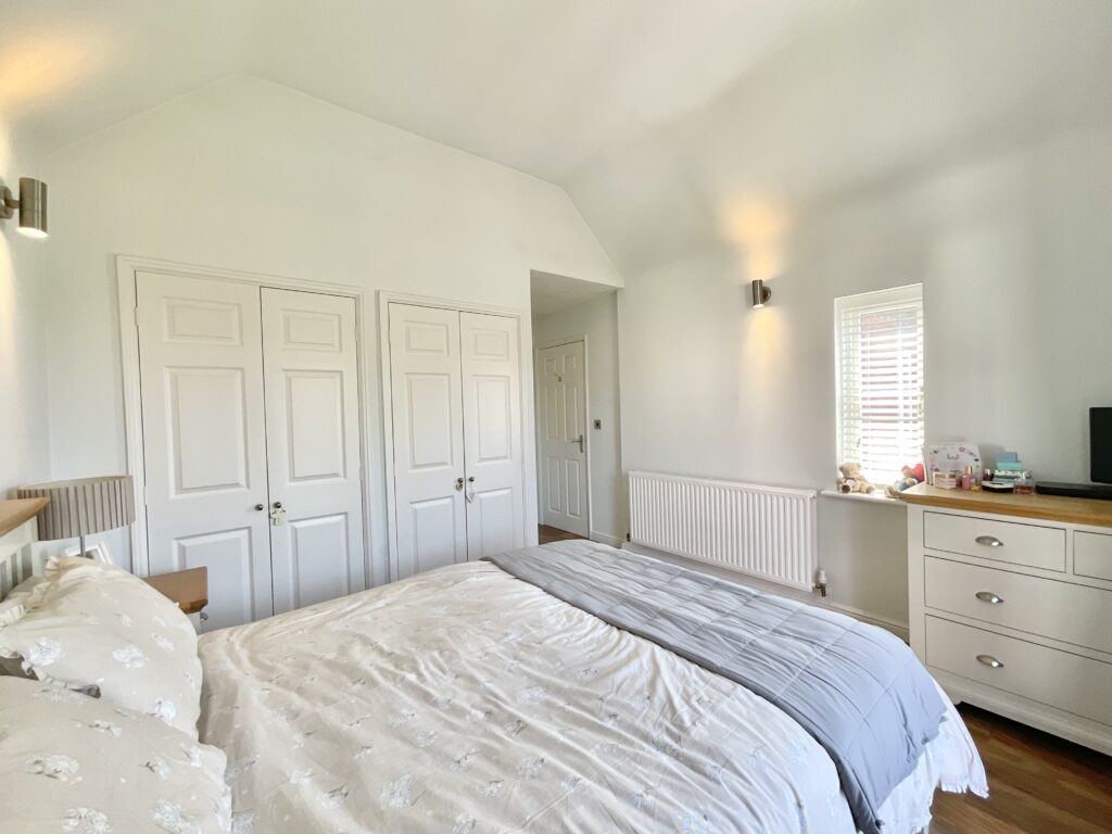 Harecastle Bank, Stone, ST15