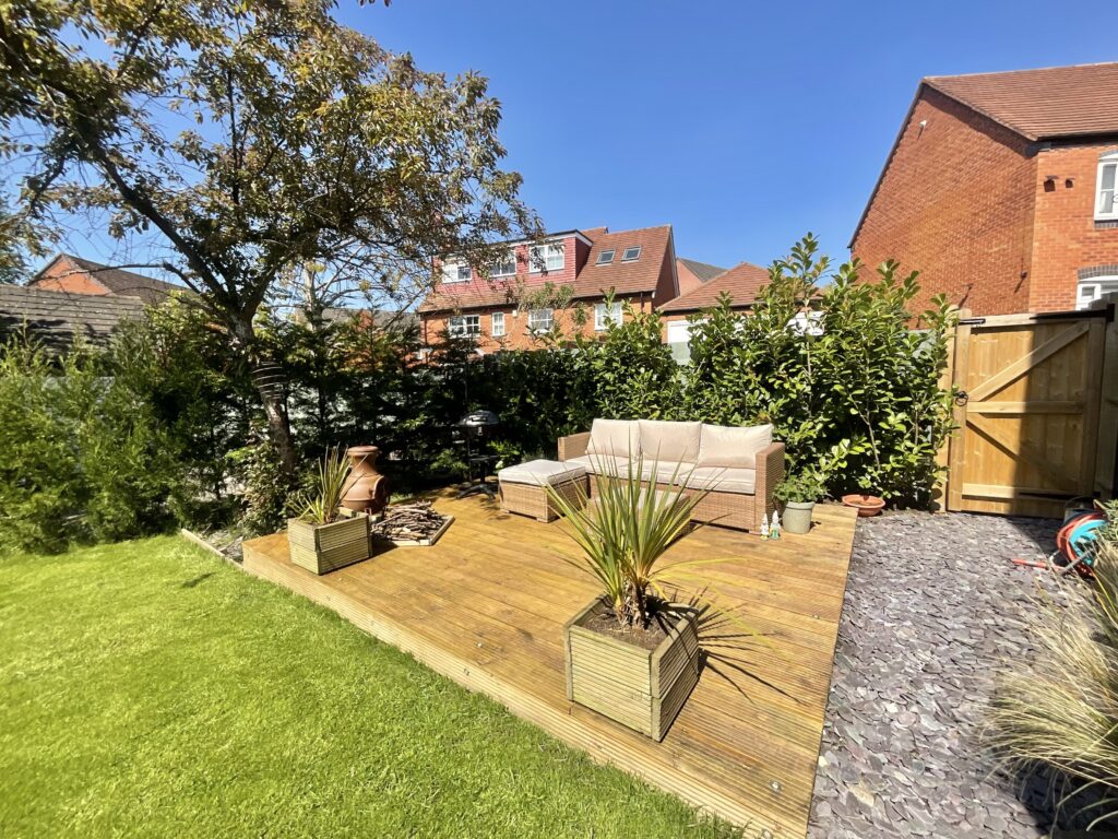 Harecastle Bank, Stone, ST15