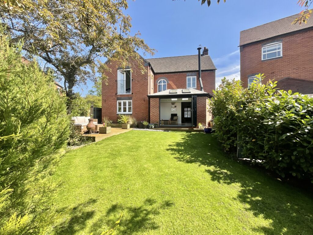 Harecastle Bank, Stone, ST15